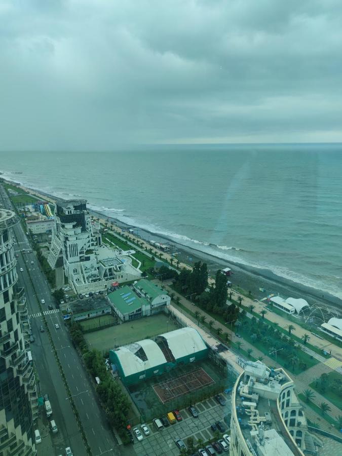 Sea Towers Suite Batumi Exterior foto